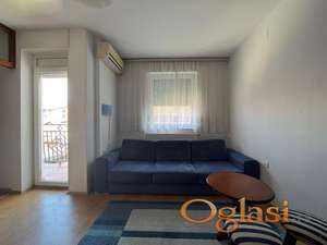 NOVI SAD - ŠIRI CENTAR - 27.00 m2