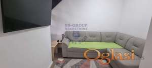 Stare detelinara , 55m2 Monika 065/448-4648 zgrada ima lift