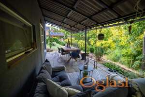 renovirana vikendica u Ledincima, na placu od 2626m2