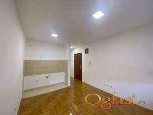 Garsonjera 20m2 Grbavica