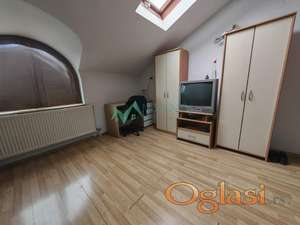 Satelit, blizina pijace. Povoljna garsonjera od 22m2! 