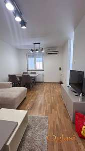 Izdaje se NOV DVOSOBAN stan na 2 minuta od Futoške pijace u mirnoj ulici - Vase Pelagića