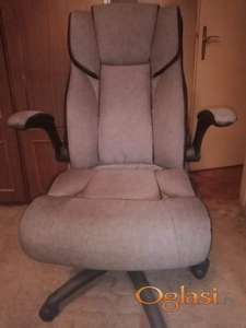 Stolica za kompjuter, malo korišćena