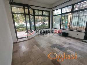 Izdaje se ulični lokal 23m2 na odličnoj lokaciji -. Rumenačka