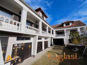 Veliko Imanje 52 Ara U Centru Pećinaca – Pomoćni objekti, Izlaz Na Dve Ulice