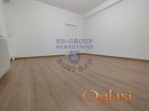 Top stan na odličnoj lokaciji ! Spens!