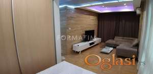 Lux 2.0, sa bazenom, garažom, velikom terasom ID#2807