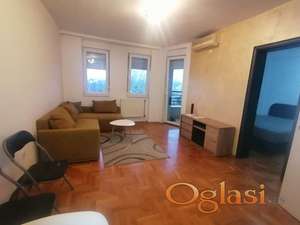 Noviji jednoiposoban stan 38m2 - Bul.Patrijarha Pavla