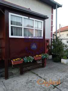 Spratna kuća, 160m2, Klisa