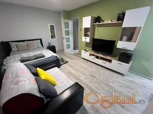 Kompletno renoviran stan