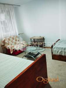 Izdaje se stan na Bulevaru Nemanjića!