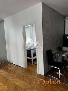 Izdaje se fenomenalan dvosoban stan u Centru !! ID#6711