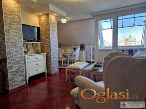 Banjica, Bulevar oslobođenja 122m2 ,3 lođe cg