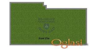 Odlican plac na ulazu u Sremske Karlovce!