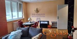 Odličan trosoban stan na lokaciji Spens