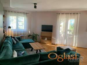 NOVI SAD - CENTAR - 130m2 - 1200 evra