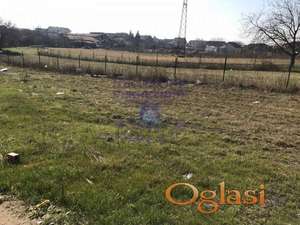 469432-Prazan plac pravougaonog oblika.