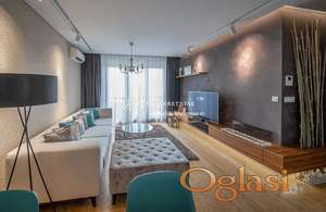 Izdavanje stanova Sun City-Trosoban stan,garaza