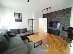 BULEVAR PATRIJARHA PAVLA IZDAJE SE TROSOBAN MODERNO OPREMLJEN STAN