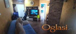Jednoiposoban stan u širem centru, u blizini Pravnog fakulteta i fakulteta Zaštite na radu ID#8792