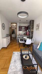 Prelep dvosoban stan-Branislava Nušića,44m2-450e