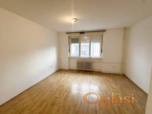 Prodaje se jednoiposoban stan od 40m2 na savršenoj lokaciji u centru Rume