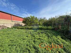 Odlican plac u Kacu,490m2
