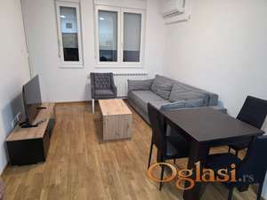 Jednoiposoban namešten nov  stan-Petrovaradin,33m2-350e