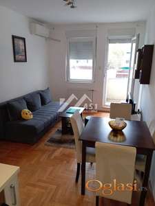 Izdaje se prelep jednoiposoban stan na Novoj Detelinari !! ID#4567