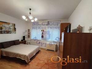 Dvorišni jednoiposoban