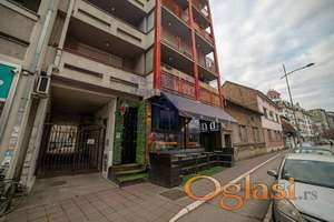 SAMO KOD NAS! Ulični lokal