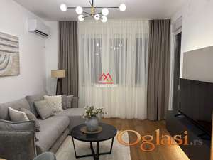 Luksuzan nov stan sa parkingom – Grbavica