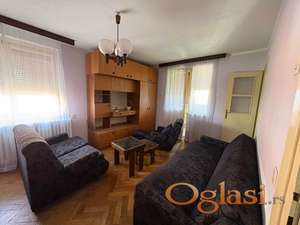 BULEVAR OSLOBOĐENJA IZDAJE SE DVOSOBAN NAMEŠTEN STAN