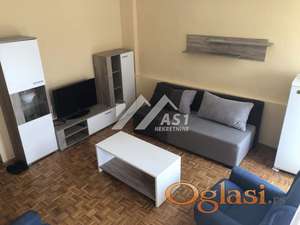 Komforna garsonjera na Bulevaru Cara Lazara ID#8064