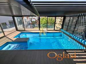 Luksuzan stan sa bazenom