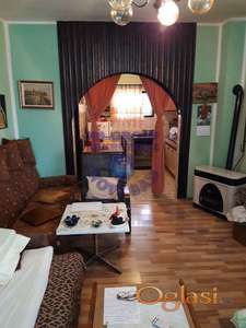 Kuća na odličnoj lokaciji u Paragovu!