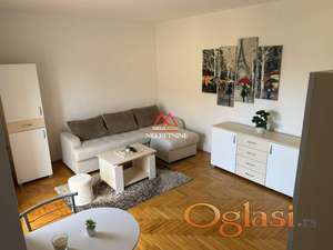 Veoma lepa garsonjera - 26m2 - Branka Ćopića