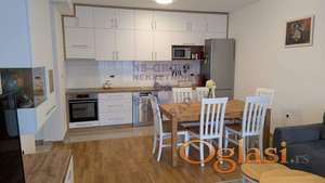 Odličan stan u fenomenalnoj zgradi na jednoj od najpopularnijih lokacija u Novom Sadu.