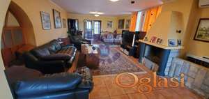 Lux kuća na odličnoj lokaciji