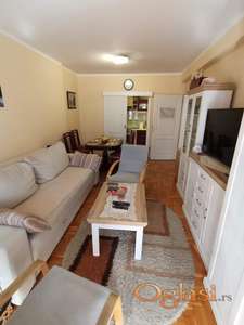 Trosoban stan -Nova Detelinara