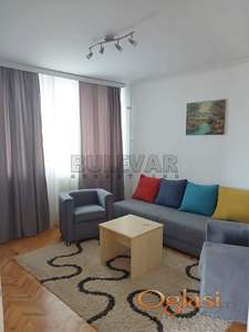 Izdaje se odličan stan na Bulevaru Nemanjića, kod Delta Planeta, 40m2