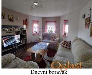 Kuća na ulasku u Futog!