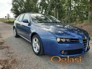 Alfa Romeo 159 Krilo desno kod boje 275A