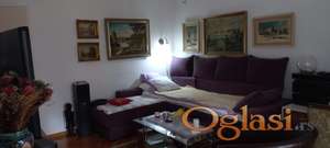 Vlasnik prodaje renoviran stan