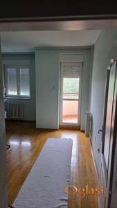 Garsonjera 27m preko puta Univerziteta TOP LOKACIJA