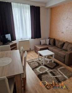  NAMEŠTEN JEDNOSOBAN STAN NA BULEVARU OSLOBOĐENJA