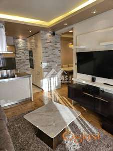 Izdaje se trosoban lux stan na Grbavici ID#4294