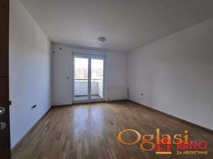 Nov stan na odličnoj lokaciji - Petrovaradin