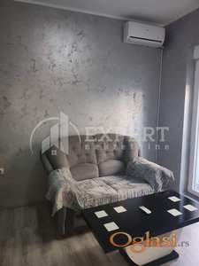 Izdaje se jednosoban stan u centru Niša, 30m2!