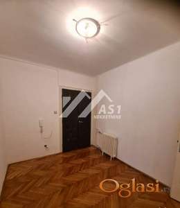 IZDAJE SE SALONAC U CENTRU ZA POSLOVNU DELATNOST ID#6560